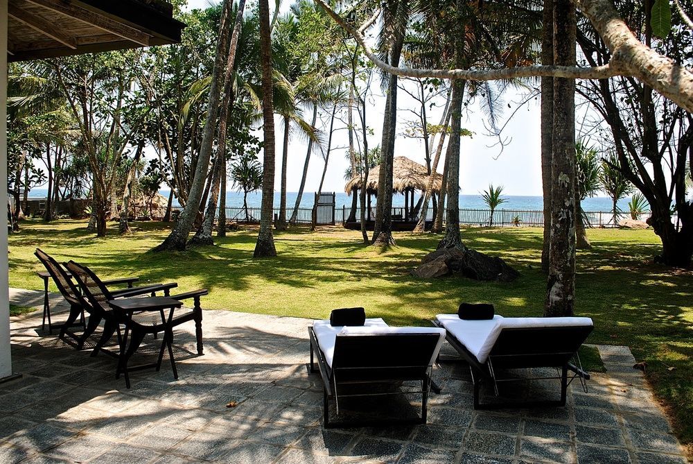 Satin Doll Hotel Unawatuna Exterior photo